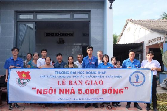 Ảnh của Tiếp lửa thoát nghèo cho sinh viên từ ngôi nhà 5.000 đồng
